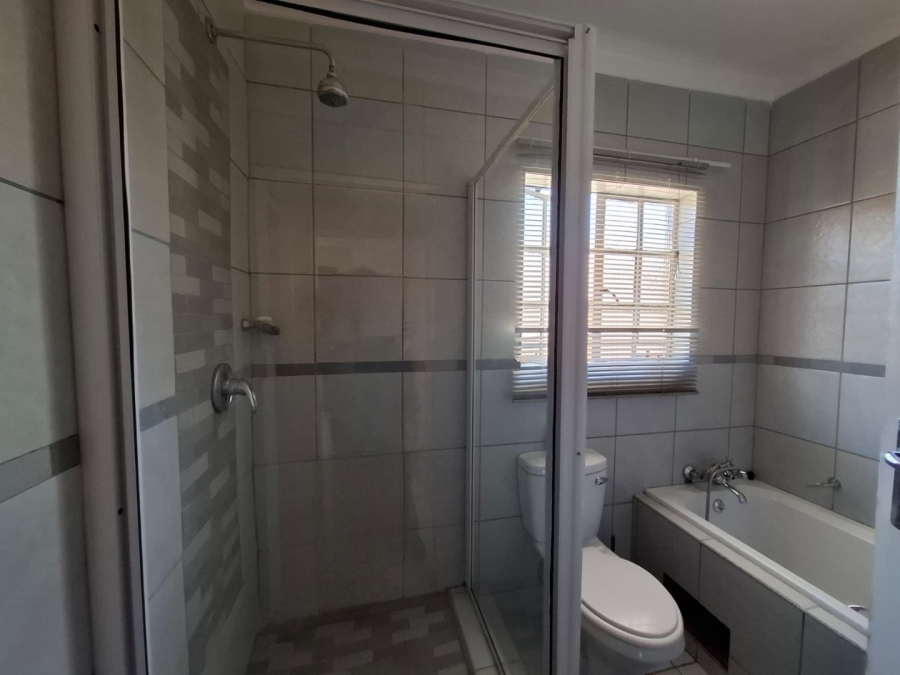 3 Bedroom Property for Sale in Geelhoutpark North West